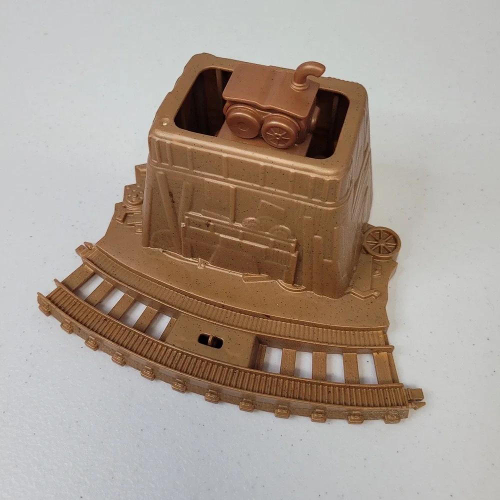 Thomas Friends Trackmaster Pop-up Golden Mountain Train‎ Replacement 2013 Mattel
